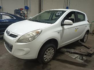 Uttjänta bilar auto Hyundai I-20 i20 Hatchback 1.2i 16V (G4LA) [57kW]  (09-2008/12-2012) 2011/2