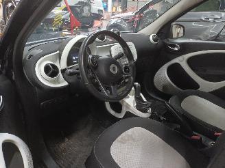Smart Forfour Forfour (453) Hatchback 5-drs 1.0 12V (M281.920) [52kW]  (07-2014/...)= picture 5