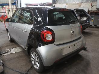 Smart Forfour Forfour (453) Hatchback 5-drs 1.0 12V (M281.920) [52kW]  (07-2014/...)= picture 4