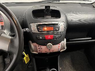 Toyota Aygo Aygo (B10) Hatchback 1.0 12V VVT-i (1KR-FE) [50kW]  (07-2005/05-2014) picture 19