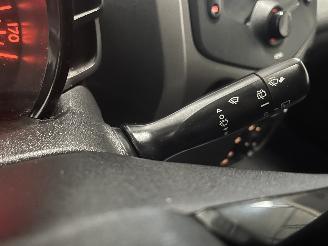 Peugeot 108 108 Hatchback 1.0 12V (1KRFE(CFB)) [51kW]  (05-2014/...) picture 17