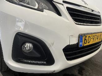 Peugeot 108 108 Hatchback 1.0 12V (1KRFE(CFB)) [51kW]  (05-2014/...) picture 9