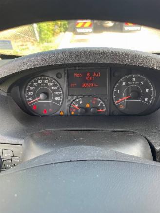 Peugeot Boxer Boxer (U9) Van 2.0 BlueHDi 130 (DW10FUD(AHN)) [96kW]  (07-2015/09-2019=
) picture 2