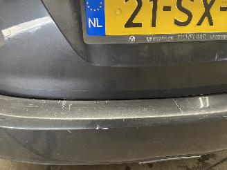 Mazda 5 5 (CR19) MPV 1.8i 16V (L823) [85kW]  (02-2005/05-2010) picture 10