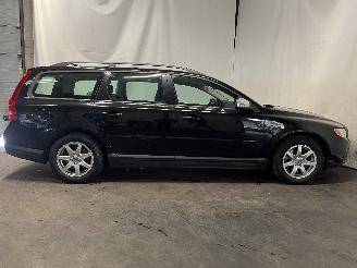 Volvo V-70 V70 (BW) Combi 2.4 D 20V (D5244T5) [120kW]  (04-2007/12-2010) picture 7