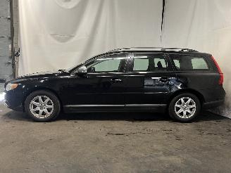 Volvo V-70 V70 (BW) Combi 2.4 D 20V (D5244T5) [120kW]  (04-2007/12-2010) picture 4