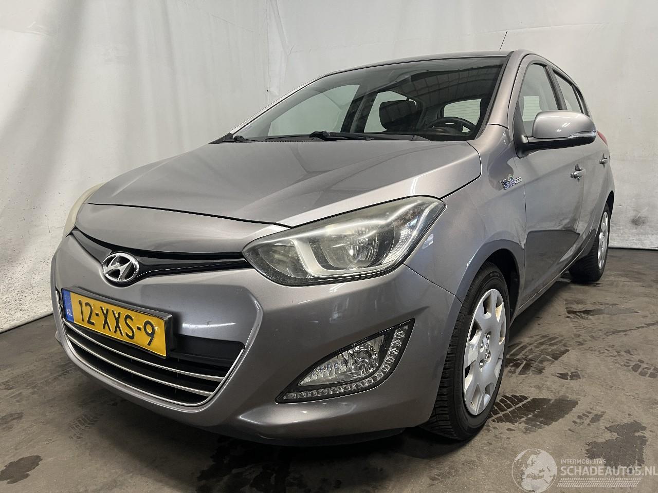 Hyundai I-20 i20 Hatchback 1.2i 16V (G4LA) [63kW]  (03-2012/12-2015)