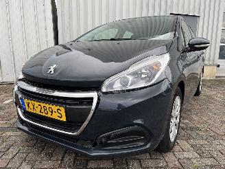 skadebil auto Peugeot 208 208 I (CA/CC/CK/CL) Hatchback 1.2 Vti 12V PureTech 82 (EB2F(HMZ)) [60k=
W]  (03-2012/12-2019) 2016/12