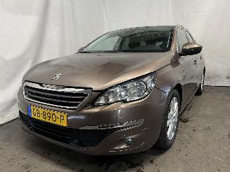 Damaged car Peugeot 308 308 SW (L4/L9/LC/LJ/LR) Combi 5-drs 1.2 12V e-THP PureTech 110 (EB2DT(=
HNZ)) [81kW]  (03-2014/12-2021) 2015/4