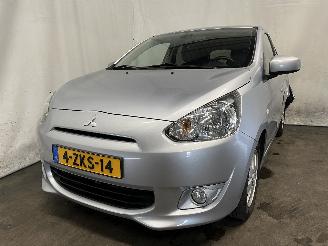 Vaurioauto  passenger cars Mitsubishi Space-star Space Star (A0) Hatchback 1.0 12V (3A90(Euro 5)) [52kW]  (05-2012/...)= 2015/2