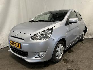 Mitsubishi Space-star Space Star (A0) Hatchback 1.0 12V (3A90(Euro 5)) [52kW]  (05-2012/...)= picture 2