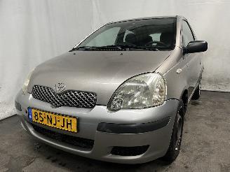 Vaurioauto  passenger cars Toyota Yaris Yaris (P1) Hatchback 1.3 16V VVT-i (2SZFE) [64kW]  (04-2002/09-2005) 2003/10