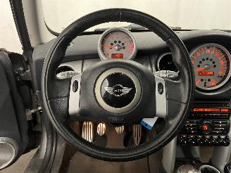 Mini Mini Mini (R50/53) Hatchback 1.6 16V Cooper S (W11-B16A) [120kW]  (03-2002/=
09-2006) picture 17