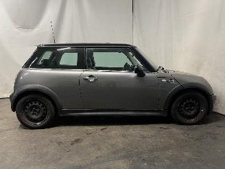 Mini Mini Mini (R50/53) Hatchback 1.6 16V Cooper S (W11-B16A) [120kW]  (03-2002/=
09-2006) picture 7