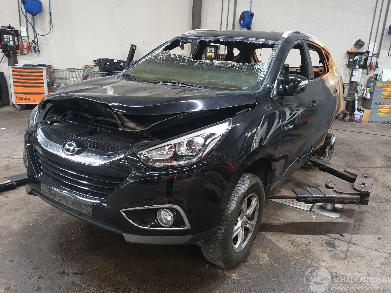 Hyundai Ix35 iX35 (LM) SUV 1.6 GDI 16V (G4FD(Euro 4)) [99kW]  (11-2010/09-2015)