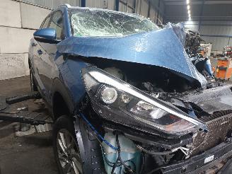 Hyundai Tucson Tucson (TL) SUV 1.6 GDi 16V 2WD (G4FD(Euro 4)) [97kW]  (06-2015/09-202=
0) picture 2