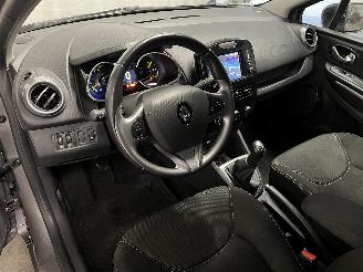 Renault Clio Clio IV Estate/Grandtour (7R) Combi 5-drs 0.9 Energy TCE 90 12V (H4B-4=
00(H4B-A4)) [66kW]  (01-2013/08-2021) picture 13