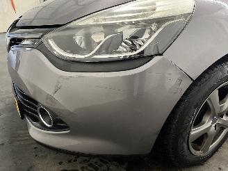 Renault Clio Clio IV Estate/Grandtour (7R) Combi 5-drs 0.9 Energy TCE 90 12V (H4B-4=
00(H4B-A4)) [66kW]  (01-2013/08-2021) picture 9