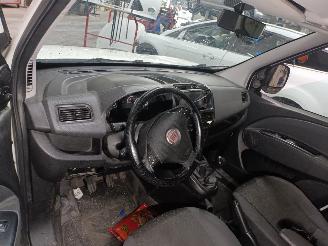 Fiat Doblo Doblo Cargo (263) Ch.Cab/Pick-up 1.3 MJ 16V DPF Euro 5 (263.A.1000) [6=
6kW]  (02-2010/...) picture 5