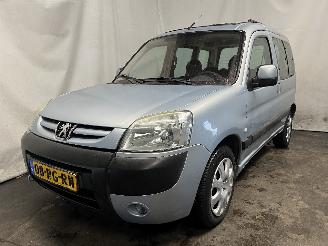 škoda osobní automobily Peugeot Partner Partner Combispace MPV 1.6 16V (TU5JP4(NFU)) [80kW]  (07-2001/03-2008)= 2005/3