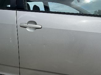 Toyota Corolla Corolla Verso (R10/11) MPV 1.6 16V VVT-i (3ZZFE) [81kW]  (04-2004/03-2=
009) picture 11