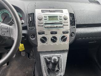 Toyota Corolla Corolla Verso (R10/11) MPV 1.6 16V VVT-i (3ZZFE) [81kW]  (04-2004/03-2=
009) picture 18