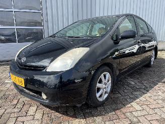 Toyota Prius Prius (NHW20) Liftback 1.5 16V (1NZ-FXE) [82kW]  (09-2003/12-2009) picture 3