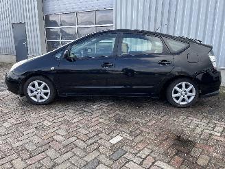 Toyota Prius Prius (NHW20) Liftback 1.5 16V (1NZ-FXE) [82kW]  (09-2003/12-2009) picture 4