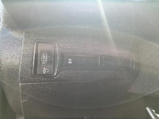 Peugeot 308 308 (L3/L8/LB/LH/LP) Hatchback 5-drs 1.2 12V VTi PureTech 82 (EB2F(HMZ=
)) [60kW]  (09-2013/06-2021) picture 23