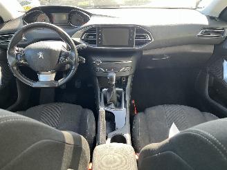Peugeot 308 308 (L3/L8/LB/LH/LP) Hatchback 5-drs 1.2 12V VTi PureTech 82 (EB2F(HMZ=
)) [60kW]  (09-2013/06-2021) picture 16