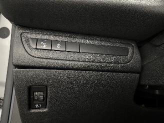 Peugeot 208 208 I (CA/CC/CK/CL) Hatchback 1.2 Vti 12V PureTech 82 (EB2F(HMZ)) [60k=
W]  (03-2012/12-2019) picture 24