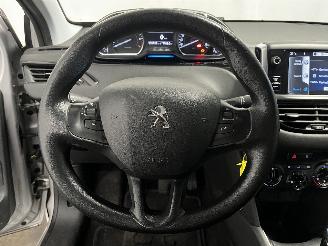 Peugeot 208 208 I (CA/CC/CK/CL) Hatchback 1.2 Vti 12V PureTech 82 (EB2F(HMZ)) [60k=
W]  (03-2012/12-2019) picture 19