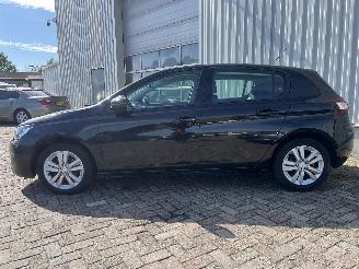Peugeot 308 308 (L3/L8/LB/LH/LP) Hatchback 5-drs 1.2 12V VTi PureTech 82 (EB2F(HMZ=
)) [60kW]  (09-2013/06-2021) picture 3