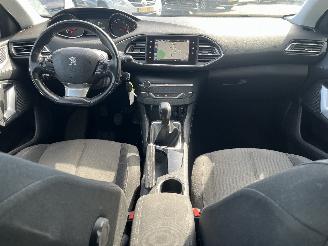 Peugeot 308 308 (L3/L8/LB/LH/LP) Hatchback 5-drs 1.2 12V VTi PureTech 82 (EB2F(HMZ=
)) [60kW]  (09-2013/06-2021) picture 17