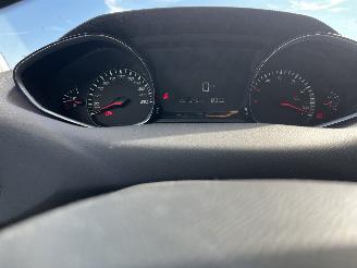 Peugeot 308 308 (L3/L8/LB/LH/LP) Hatchback 5-drs 1.2 12V VTi PureTech 82 (EB2F(HMZ=
)) [60kW]  (09-2013/06-2021) picture 21