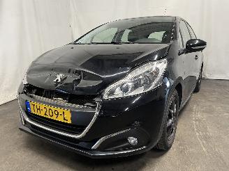 krockskadad bil auto Peugeot 208 208 I (CA/CC/CK/CL) Hatchback 1.5 BlueHDi 100 (DV5RD(YHY)) [75kW]  (05=
-2018/12-2019) 2018/9