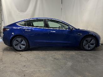 Tesla Model 3 Model 3 Sedan Long Range AWD 75 kWh (3D3) [258kW]  (06-2018/...) picture 6