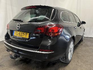 Opel Astra Astra J Sports Tourer (PD8/PE8/PF8) Combi 1.6 Turbo 16V (A16LET(Euro 5=
)) [132kW]  (10-2010/10-2015) picture 4