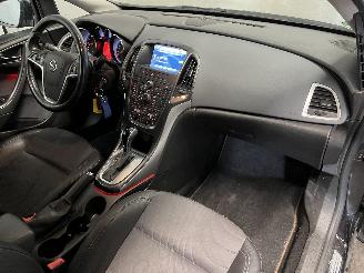 Opel Astra Astra J Sports Tourer (PD8/PE8/PF8) Combi 1.6 Turbo 16V (A16LET(Euro 5=
)) [132kW]  (10-2010/10-2015) picture 9