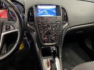 Opel Astra Astra J Sports Tourer (PD8/PE8/PF8) Combi 1.6 Turbo 16V (A16LET(Euro 5=
)) [132kW]  (10-2010/10-2015) picture 14