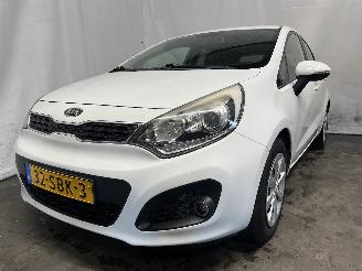 krockskadad bil auto Kia Rio Rio III (UB) Hatchback 1.2 CVVT 16V (G4LA5) [63kW]  (09-2011/12-2017) 2011/9