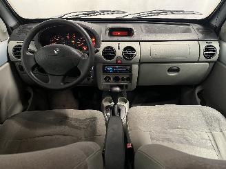 Renault Kangoo Kangoo (KC) MPV 1.6 16V (K4M-752) [70kW]  (06-2001/01-2008) picture 11