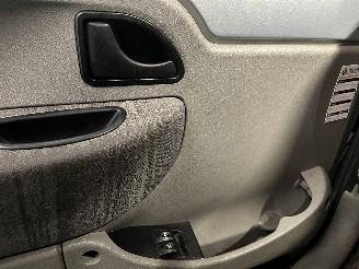 Renault Kangoo Kangoo (KC) MPV 1.6 16V (K4M-752) [70kW]  (06-2001/01-2008) picture 19