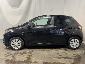 Peugeot 108 108 Hatchback 1.0 12V (1KRFE(CFB)) [51kW]  (05-2014/...) picture 4