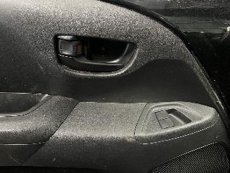 Peugeot 108 108 Hatchback 1.0 12V (1KRFE(CFB)) [51kW]  (05-2014/...) picture 23