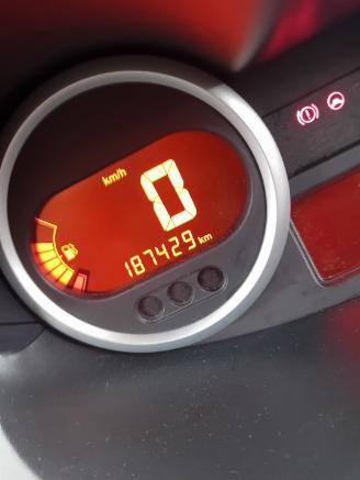 Renault Twingo Twingo II (CN) Hatchback 3-drs 1.2 16V (D4F-764(D4F-E7)) [55kW]  (03-2=
007/09-2014) picture 2