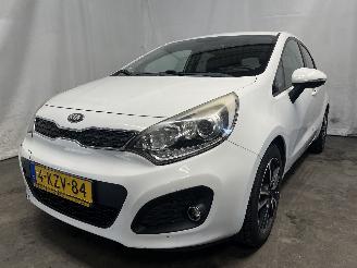 skadebil auto Kia Rio Rio III (UB) Hatchback 1.2 CVVT 16V (G4LA5) [63kW]  (09-2011/12-2017) 2013/9