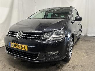 krockskadad bil auto Volkswagen Sharan Sharan (7N) MPV 2.0 TDI 16V (DFLA) [110kW]  (05-2015/10-2020) 2016/7