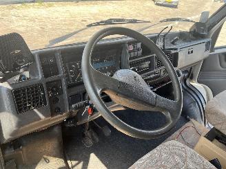 Peugeot J5 J5 (290L) Chassis-Cabine 2.5TD (CRD93LS(U25-673)) [70kW]  (10-1990/02-=
1994) picture 18