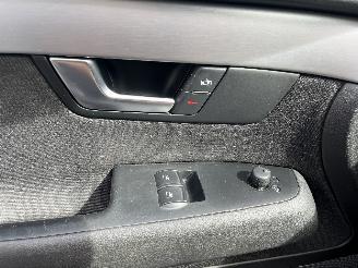 Audi A4 A4 Avant (B7) Combi 2.0 TDI 16V Quattro (BRD) [125kW]  (06-2006/06-200=
8) picture 25